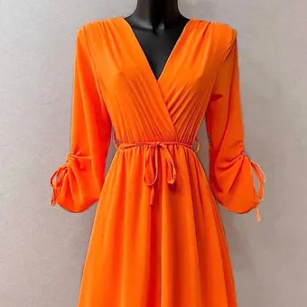 Robe "DIANE" croisée à manches 3/4 avec doublure.