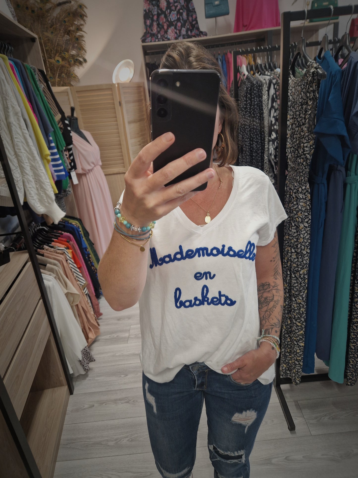 T-shirt "MADEMOISELLE EN BASKETS"